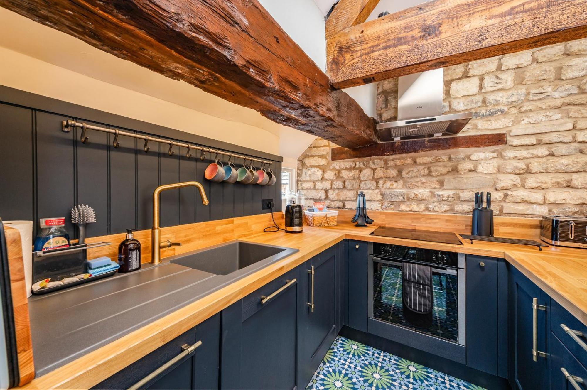 Luxury Town Centre Loft Apartment In Converted Granary 斯坦福德 外观 照片