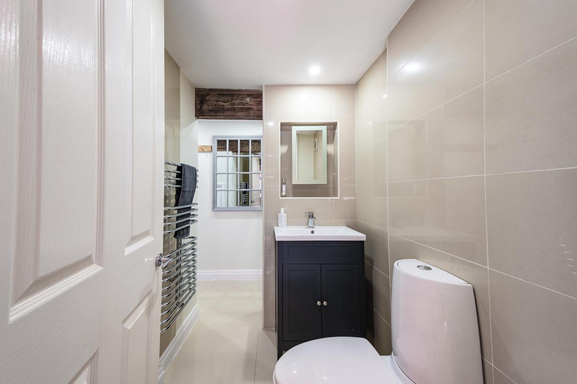 Luxury Town Centre Loft Apartment In Converted Granary 斯坦福德 外观 照片